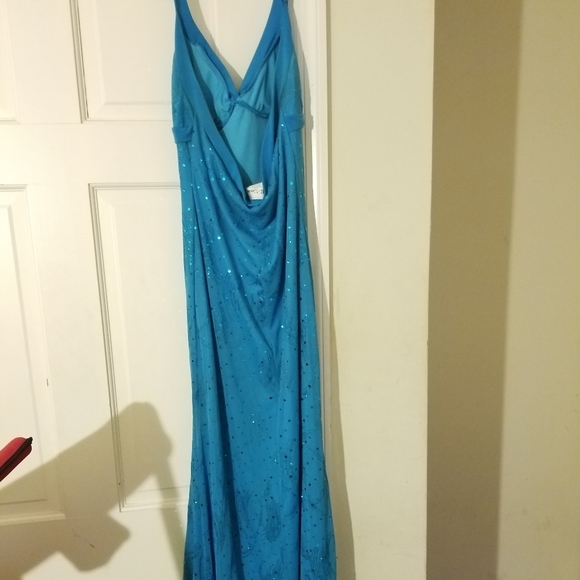 Blue prom dress - Picture 3 of 3